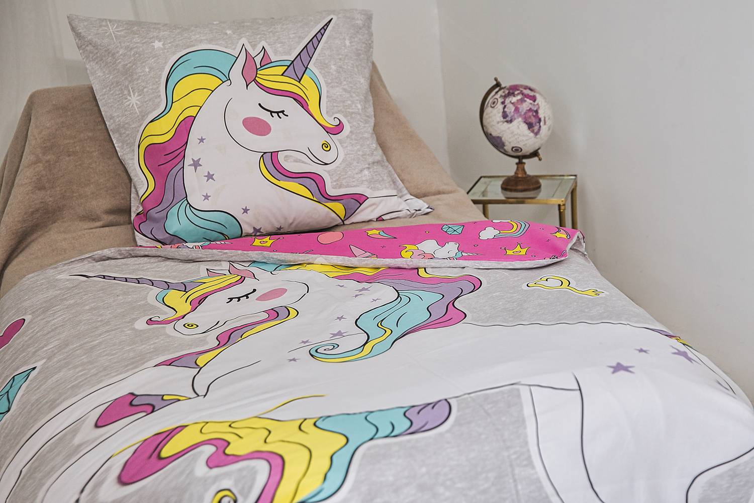 Šviečianti tamsoje patalynė 140×200 „Unicorn”