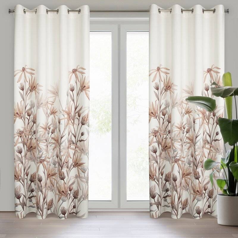 Aksominė užuolaida INESSA 140X250 gėlėta