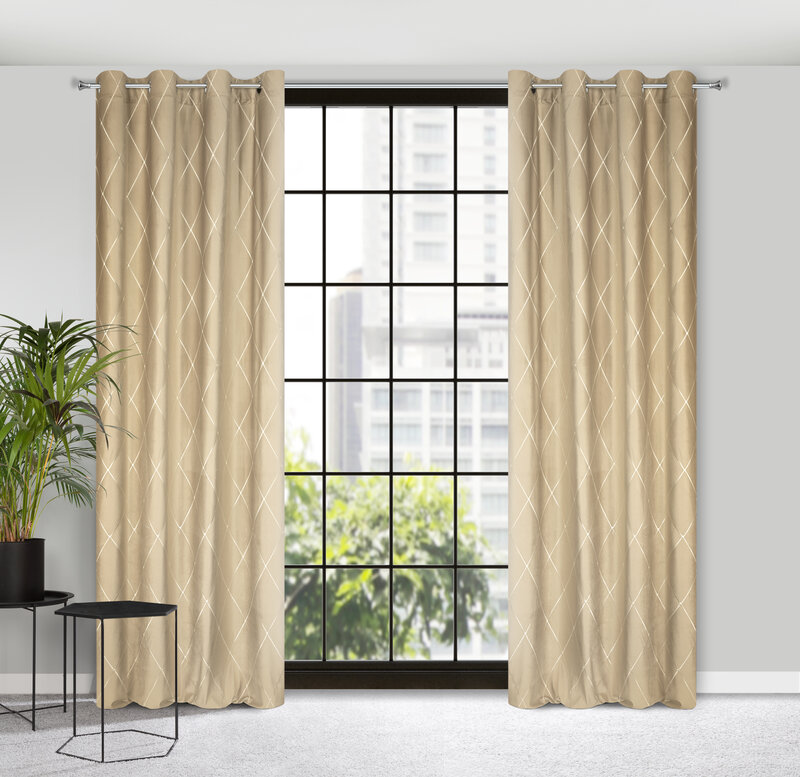 Naktinė užuolaida „Margo” Pierre Cardin, aksominė 140×250 cm, beige