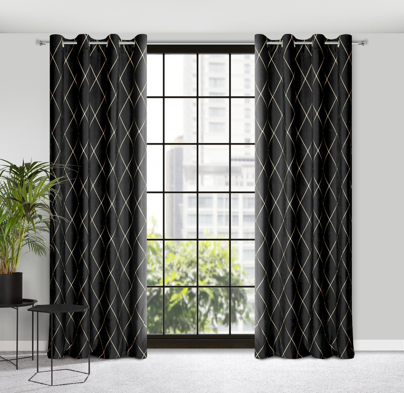Naktinė užuolaida „Margo” Pierre Cardin, aksominė 140×250 cm, black
