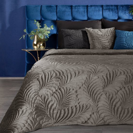 Aksominė lovatiesė „RIA4” dark beige su/be pagalvėlių užvalkalais