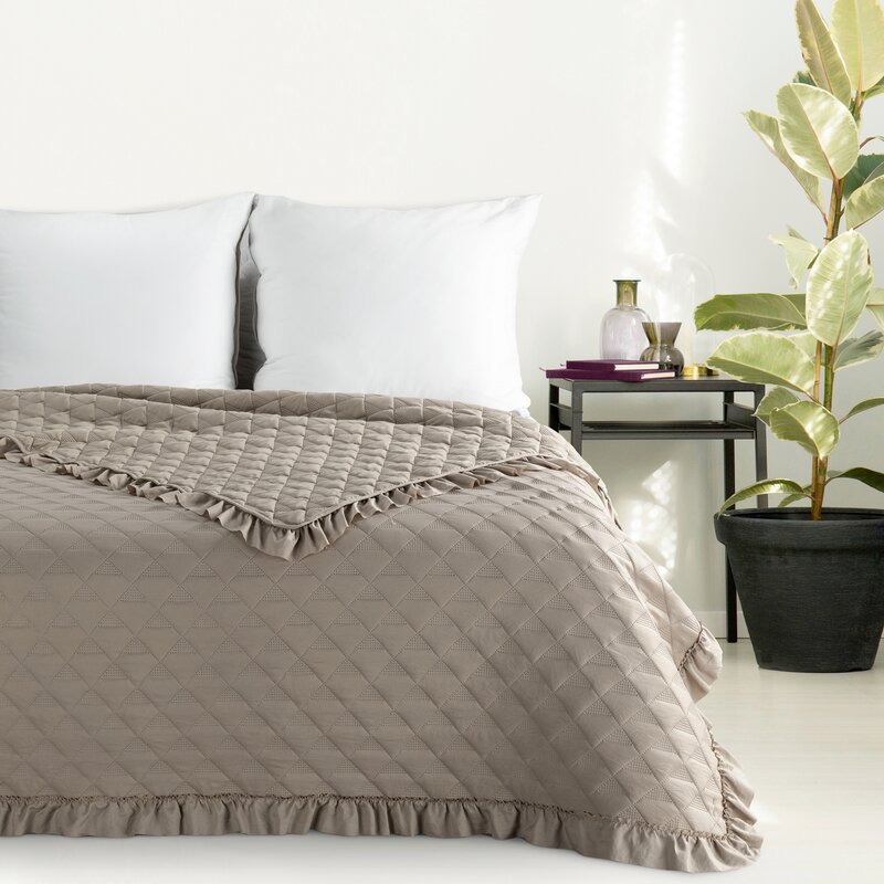 Lovatiesė „Vanesa” įvairių dydžių iš mikropluošto dark beige