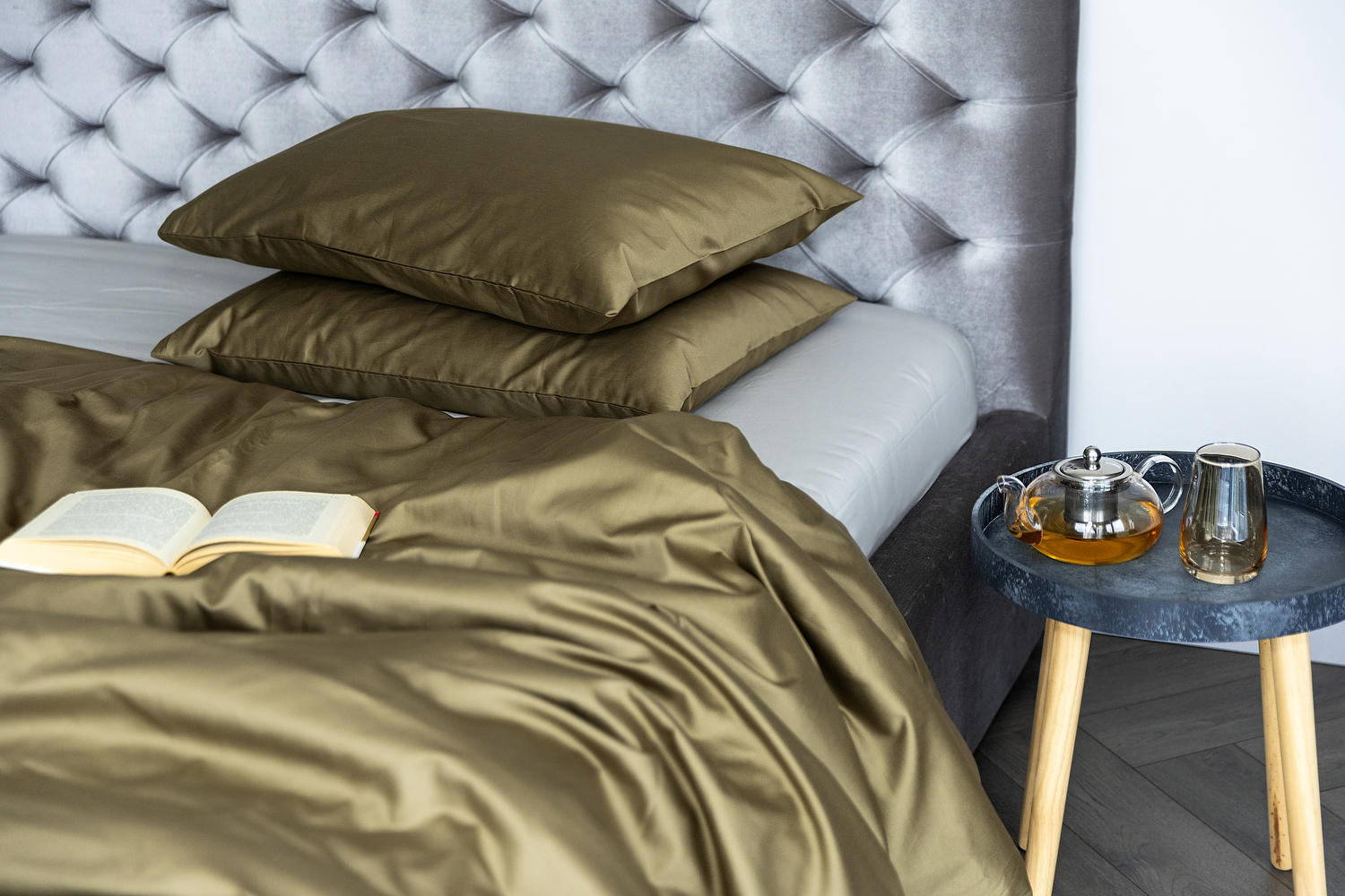 PREMIUM satino patalynės komplektas „Royal Olive” (TC300)