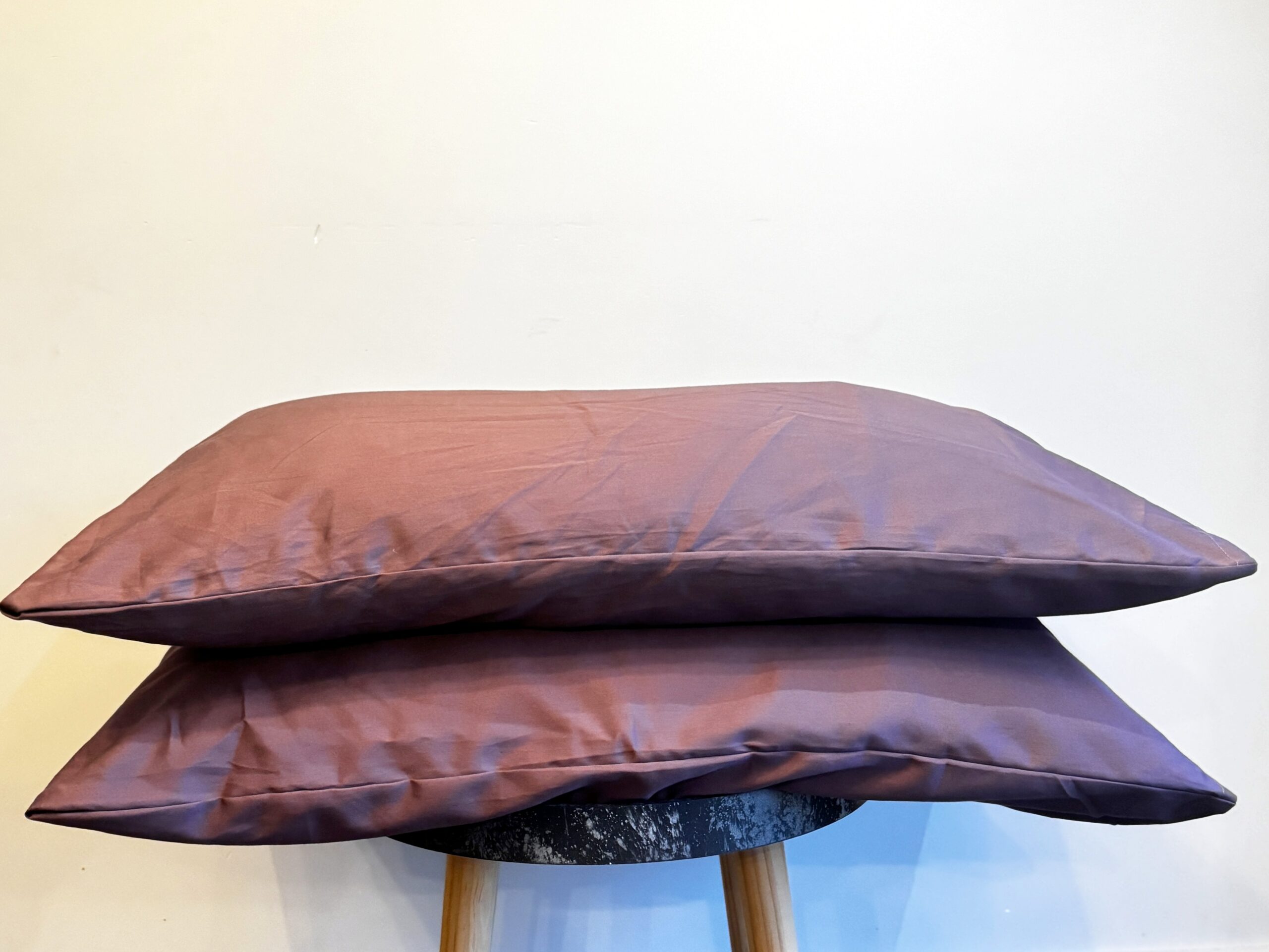 PREMIUM satino pagalvės užvalkalas „Plum”