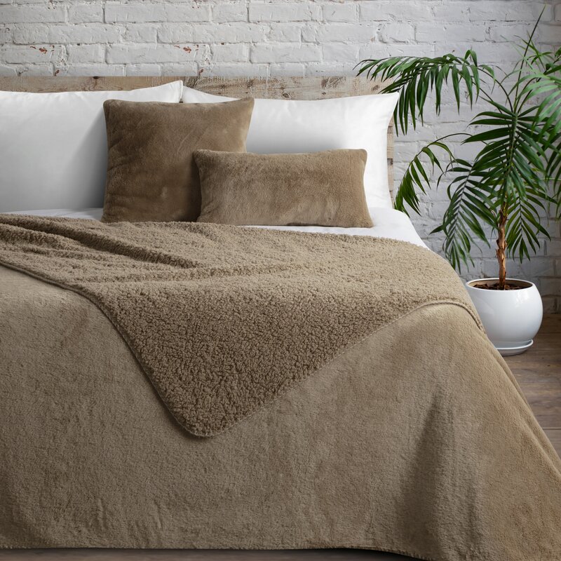 Kailinė lovatiesė „Nina” beige įvairių dydžių