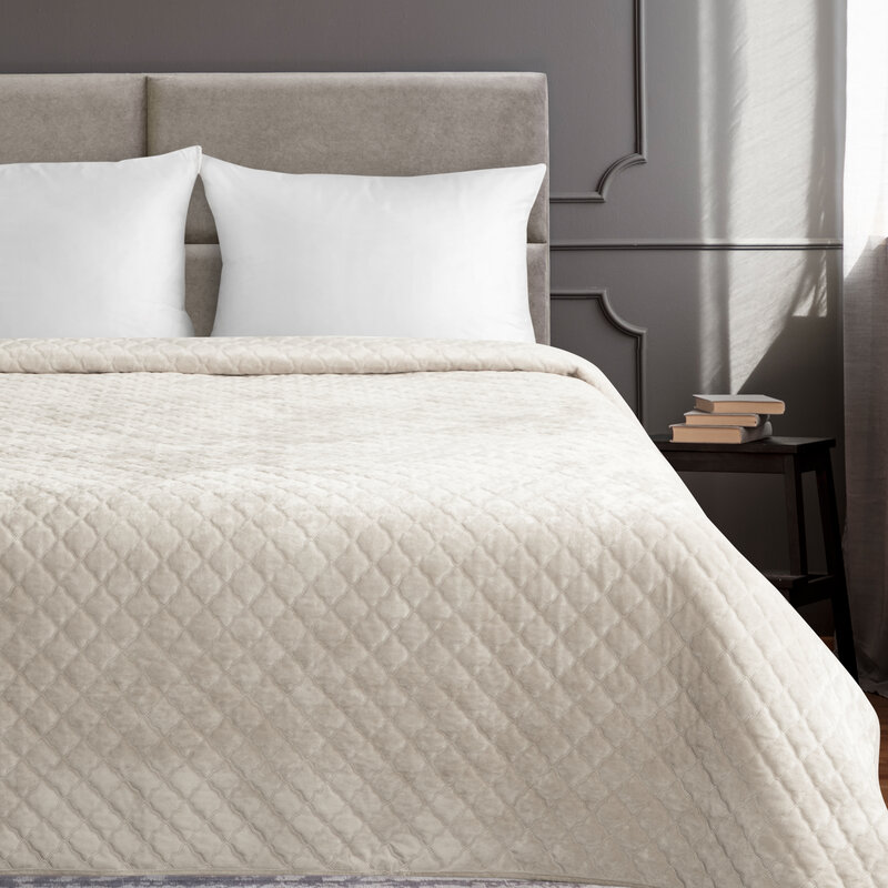 Aksominė lovatiesė „Velvet3” cream įvairių dydžių