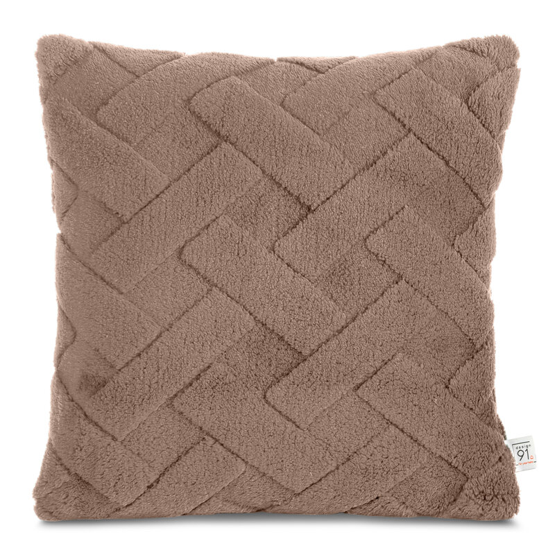 Dekoratyvinė pagalvėlė iš pliušo „Karolina” dark beige, 45×45 cm