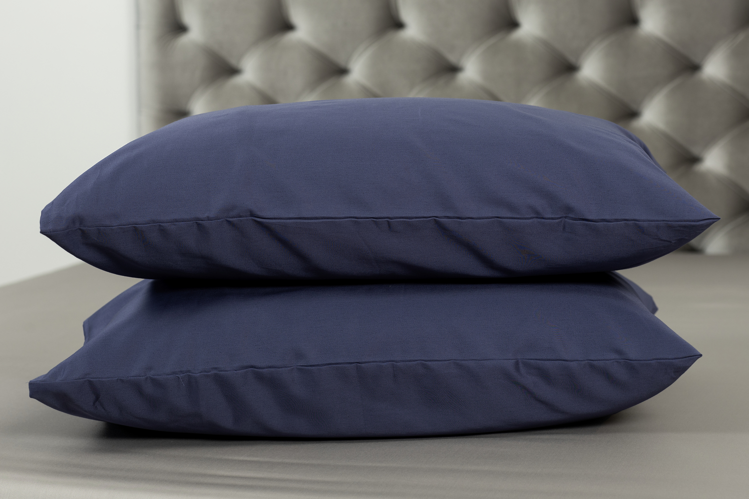 Deluxe satino pagalvės užvalkalas „Navy” įvairių dydžių