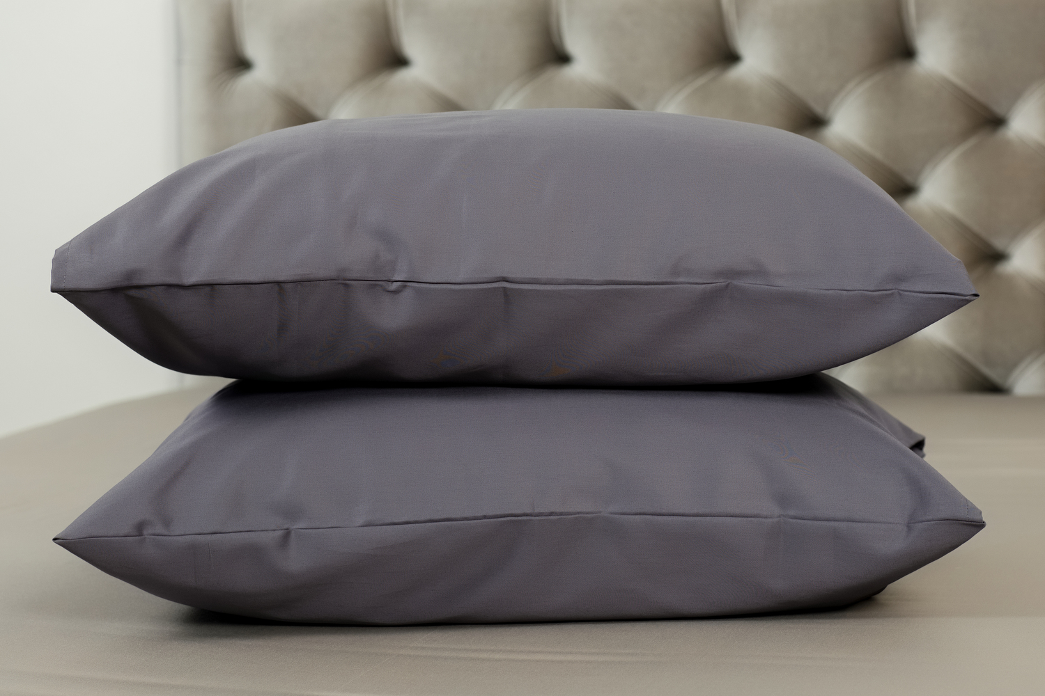 Deluxe satino pagalvės užvalkalas „Dark grey” įvairių dydžių
